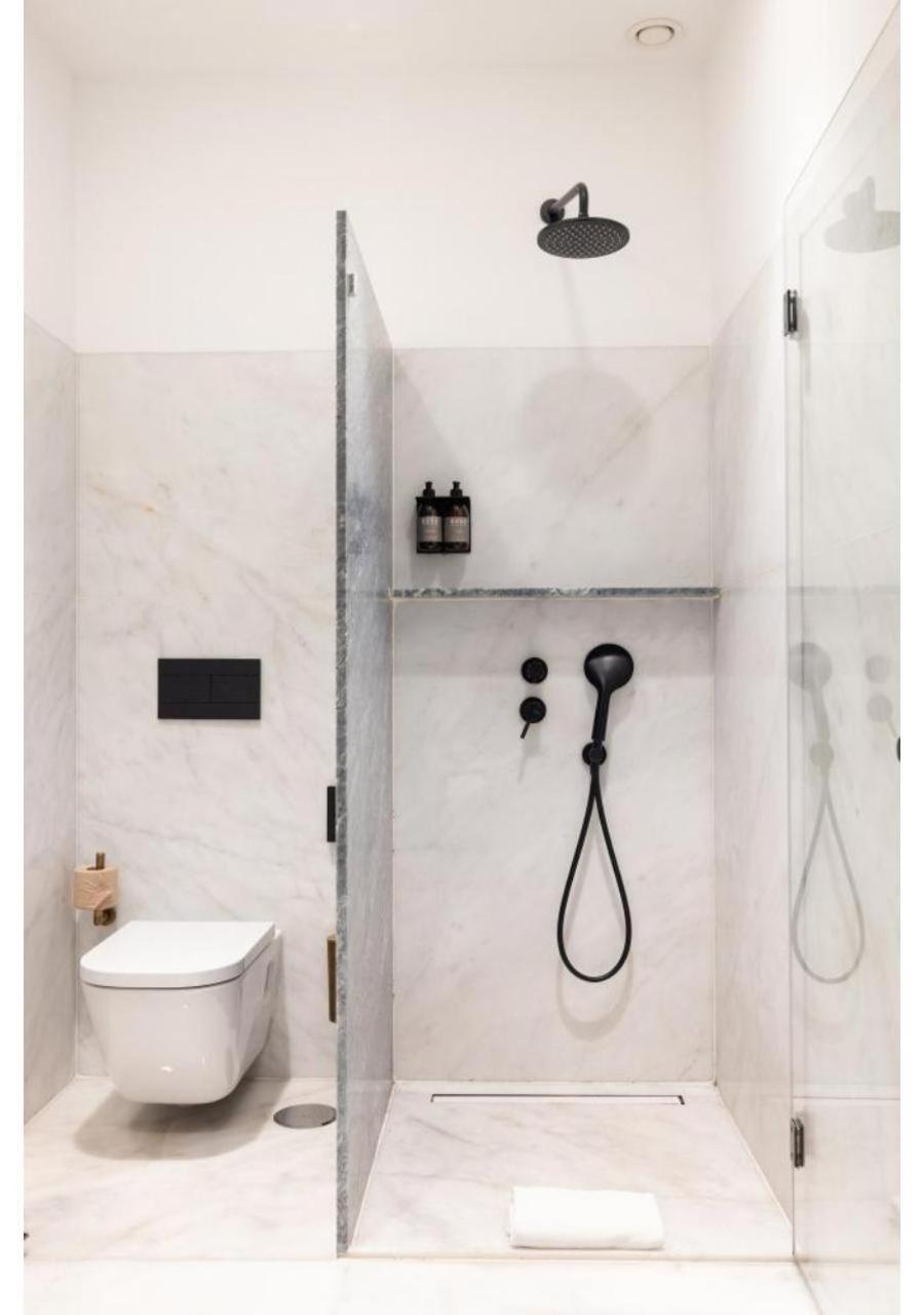 - Member Of Design 4*